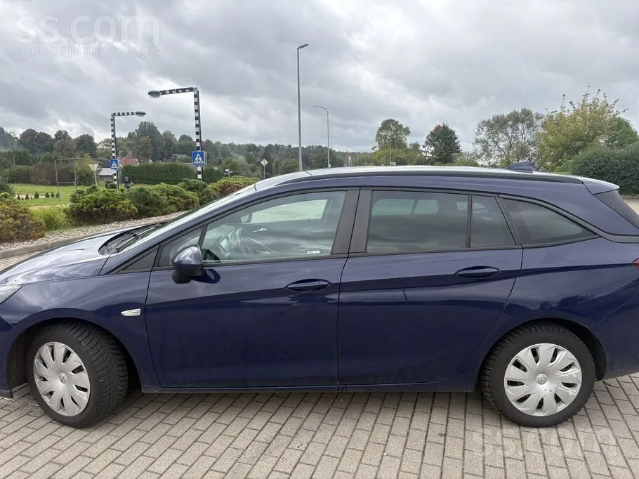 Opel Astra 2017 photo 2