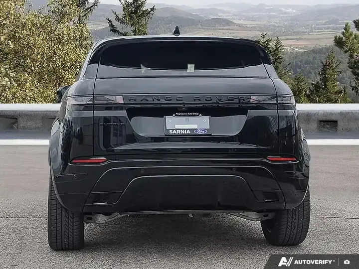 Land Rover Range Rover Evoque 2024 photo 5