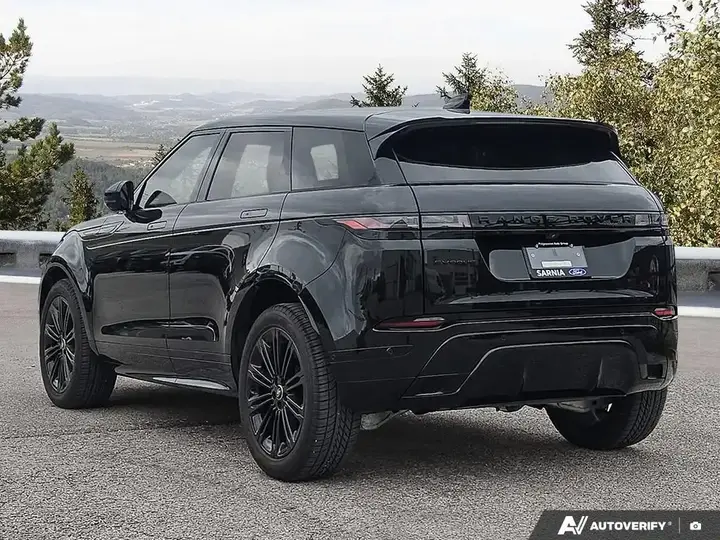 Land Rover Range Rover Evoque 2024 photo 4