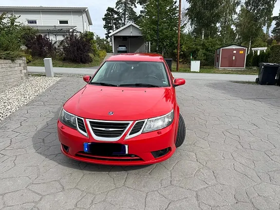 Saab 9-3 2010 photo 2