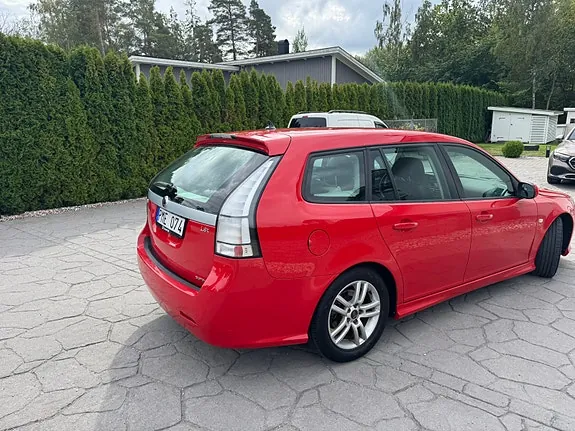 Saab 9-3 2010 photo 4