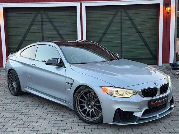 BMW M4 2015 photo 4