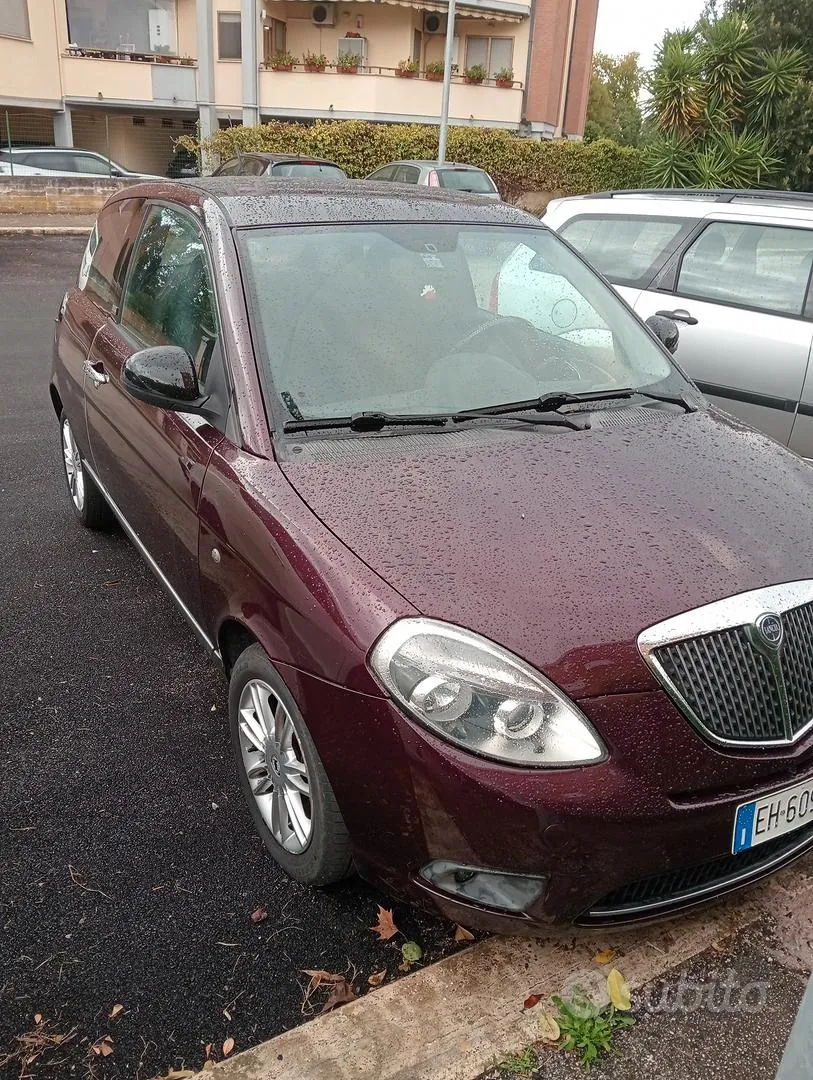 Lancia Ypsilon 2011 photo 3