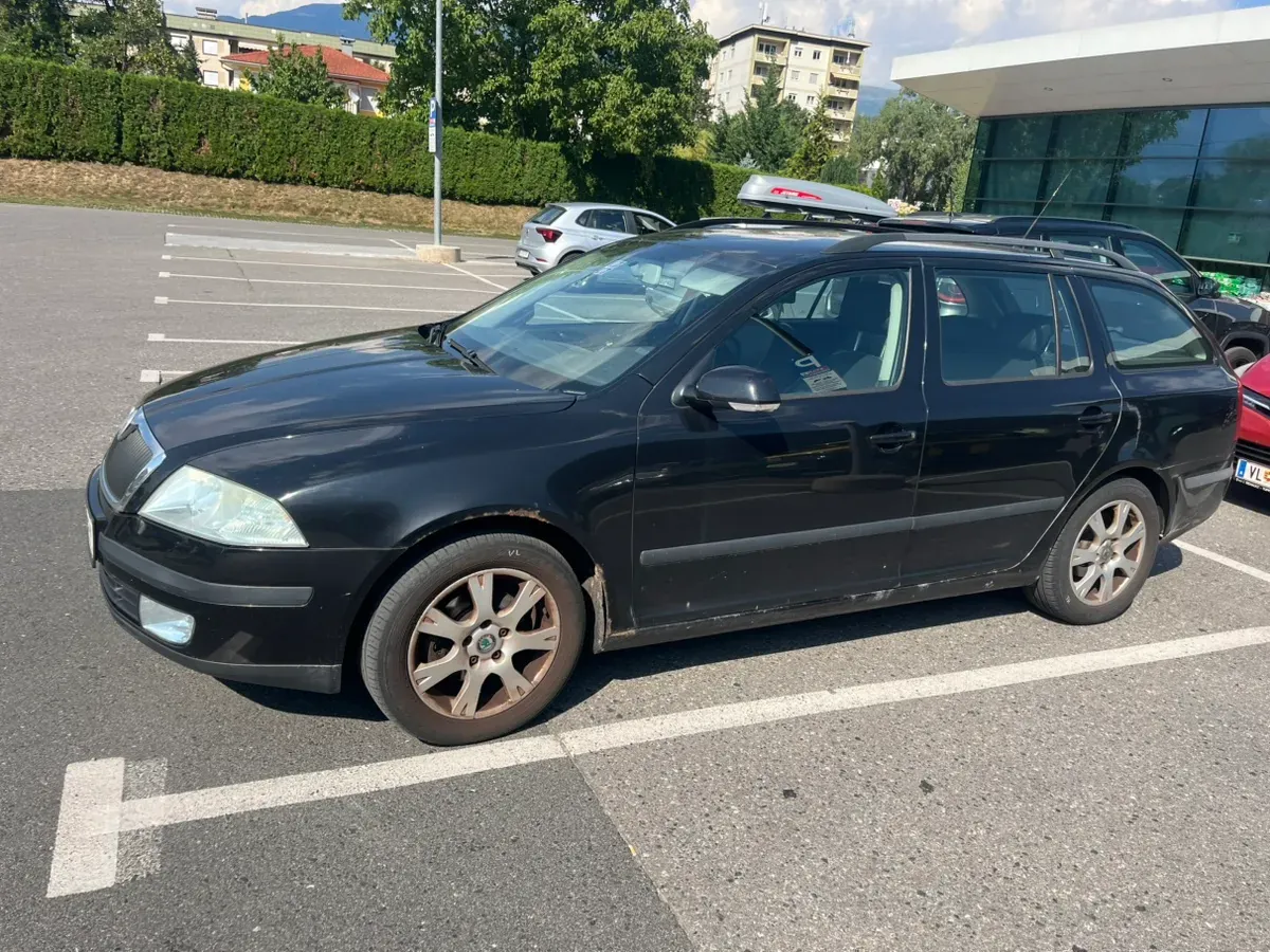 Skoda Octavia 2007 photo 2