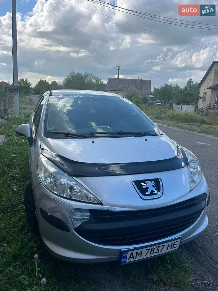 Peugeot 207 2007 photo 4
