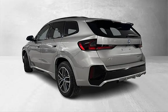 BMW X1 2023 photo 3