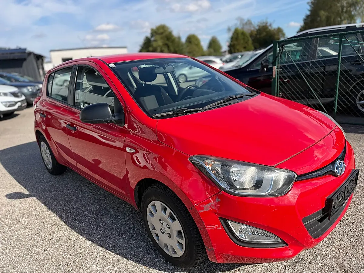 Hyundai I20