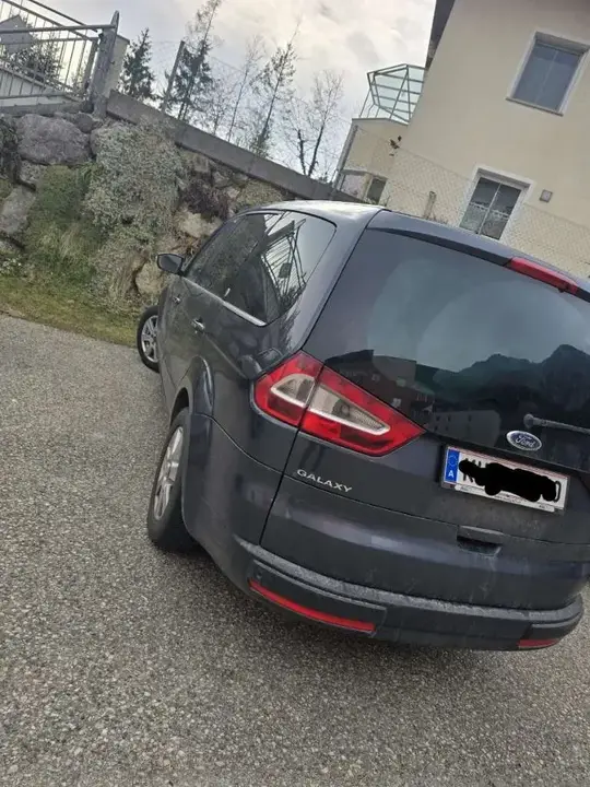 Ford Galaxy 2006 photo 2
