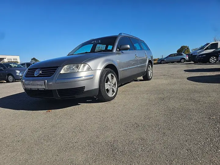 Volkswagen Passat Variant 2002 photo 2