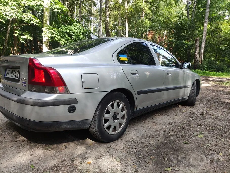 Volvo S60 2002 photo 2