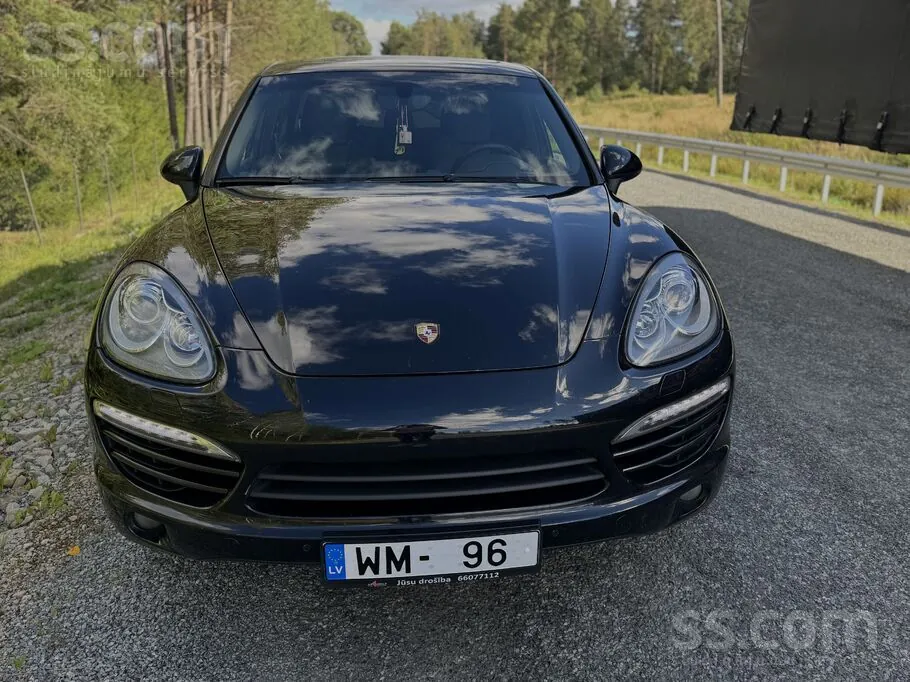 Porsche Cayenne 2012 photo 3