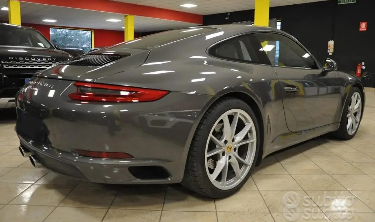 Porsche 911 2018 photo 5