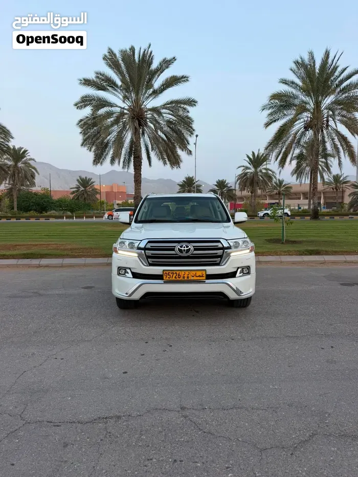 Toyota Land Cruiser 2018 photo 3