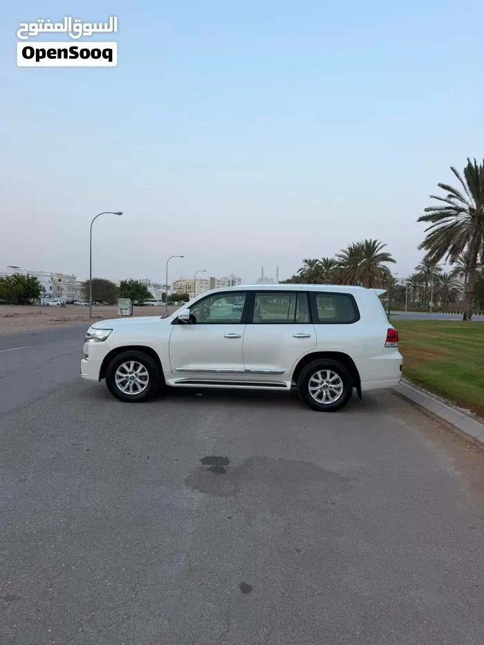 Toyota Land Cruiser 2018 photo 4