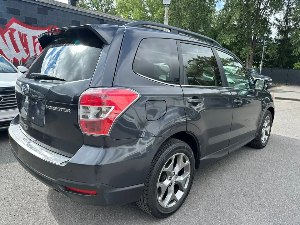 Subaru Forester 2015 photo 2