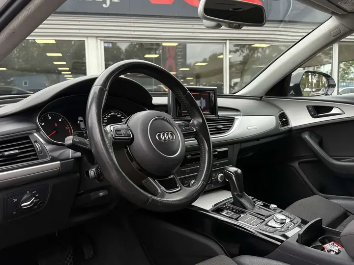 Audi A6 Avant 2018 photo 2