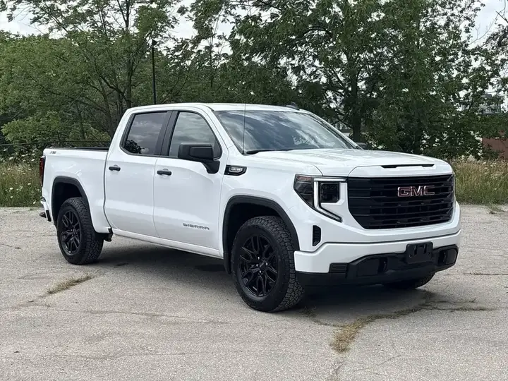GMC Sierra 1500 2026 photo 2