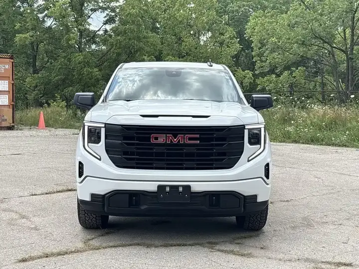 GMC Sierra 1500 2026 photo 3
