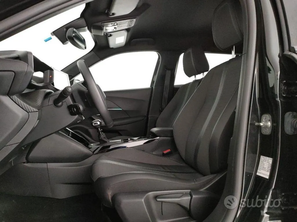 Peugeot 2008 2023 photo 5