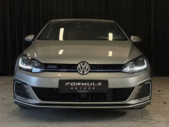 Volkswagen Golf 7 2017 photo 2