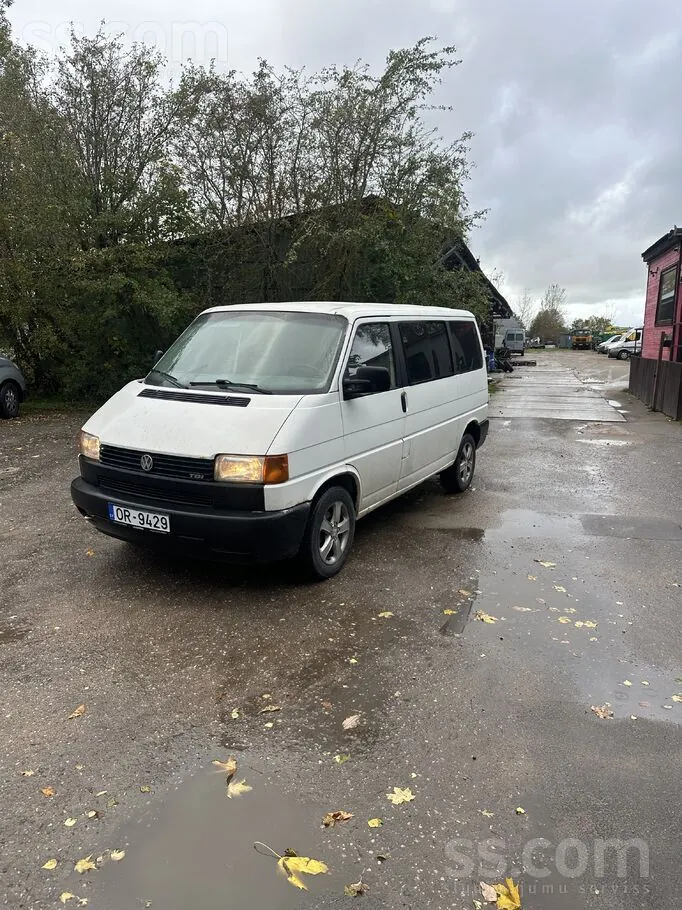 Volkswagen T4 2000 photo 2