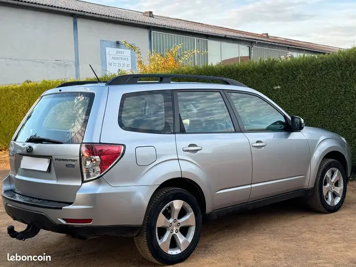 Subaru Forester 2013 photo 4