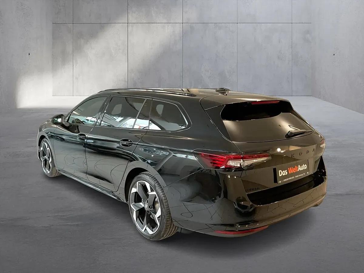 Skoda Superb 2026 photo 3