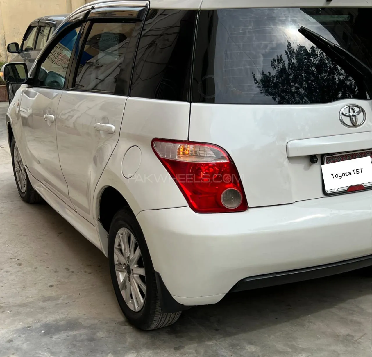 Toyota Ist