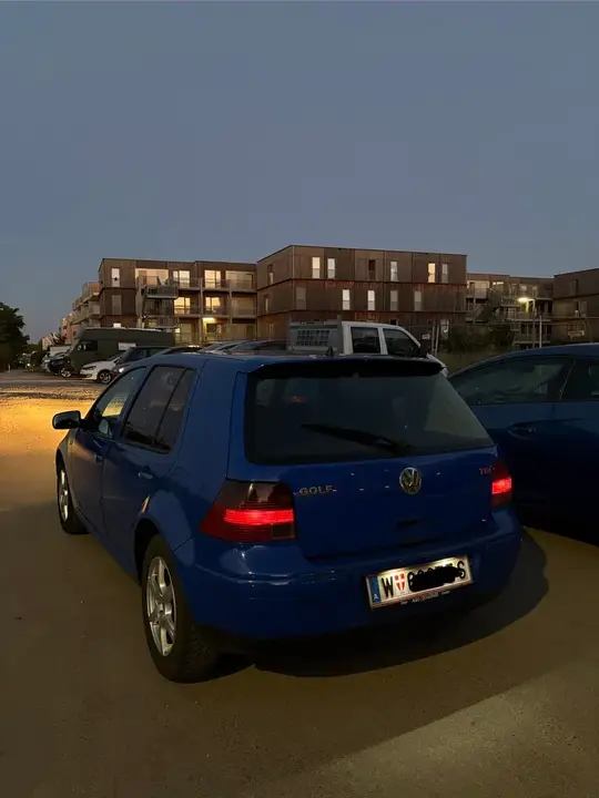 Volkswagen Golf 2000 photo 2