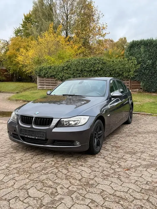 BMW 318I