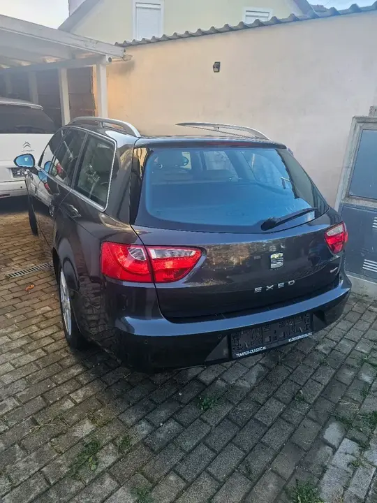 Seat Exeo 2011 photo 2