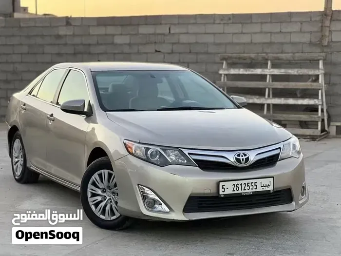 Toyota Camry 2013 photo 2