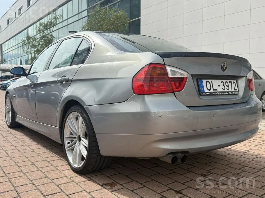 BMW 325 2005 photo 4