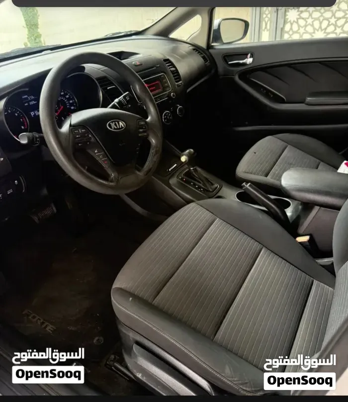 Kia K3 2015 photo 4