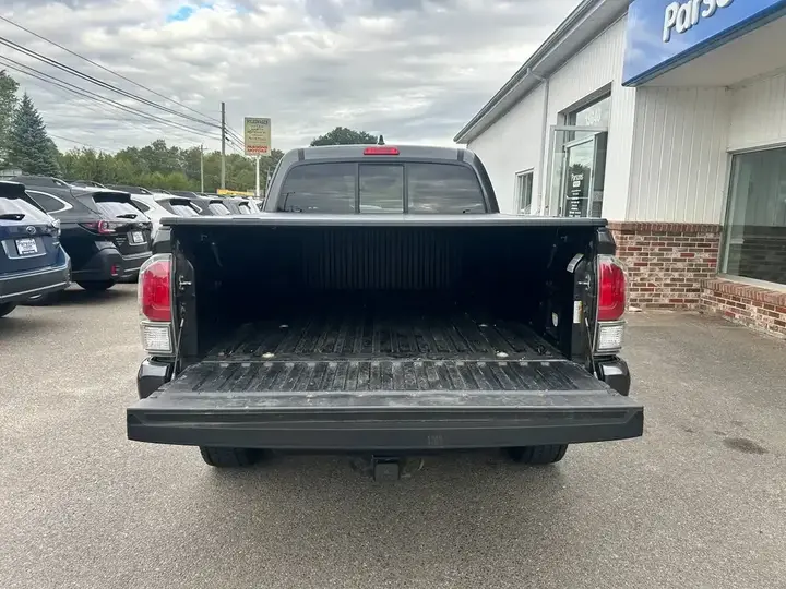 Toyota Tacoma 2022 photo 5