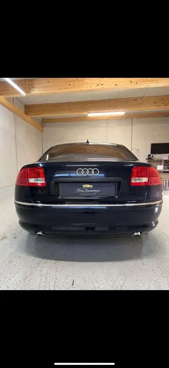 Audi A8 2004 photo 2