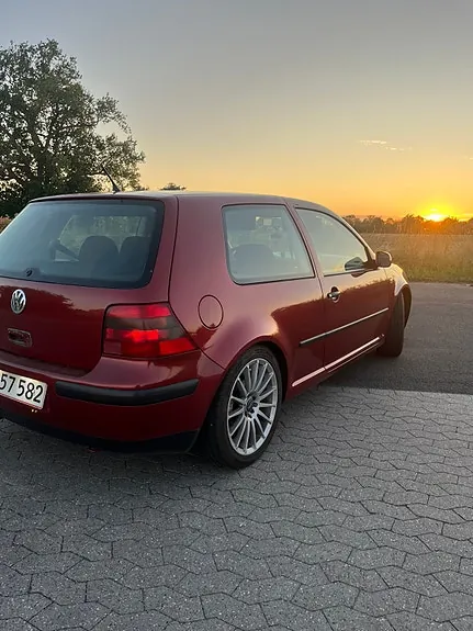 Volkswagen Golf 1998 photo 3