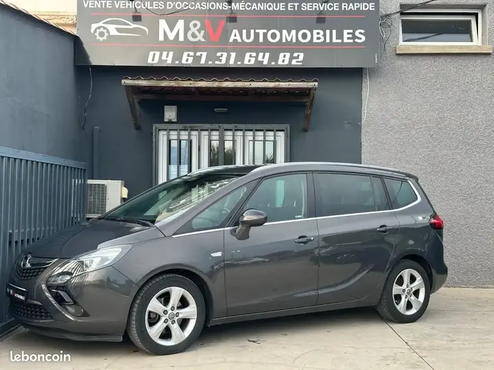 Opel Zafira 2016 photo 2