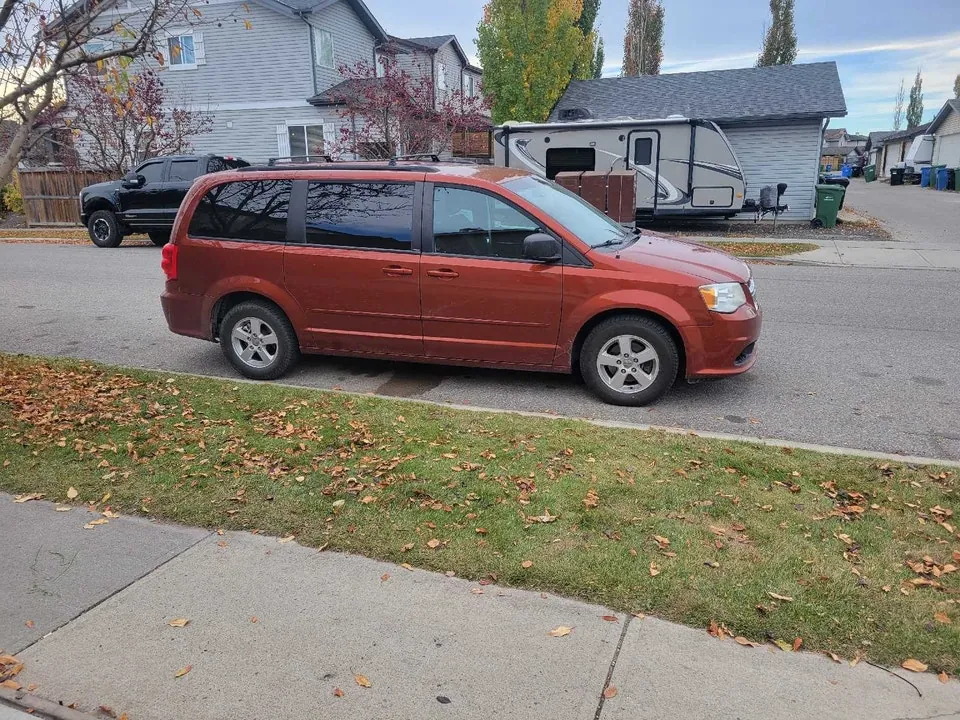 Dodge Grand Caravan 2012 photo 4