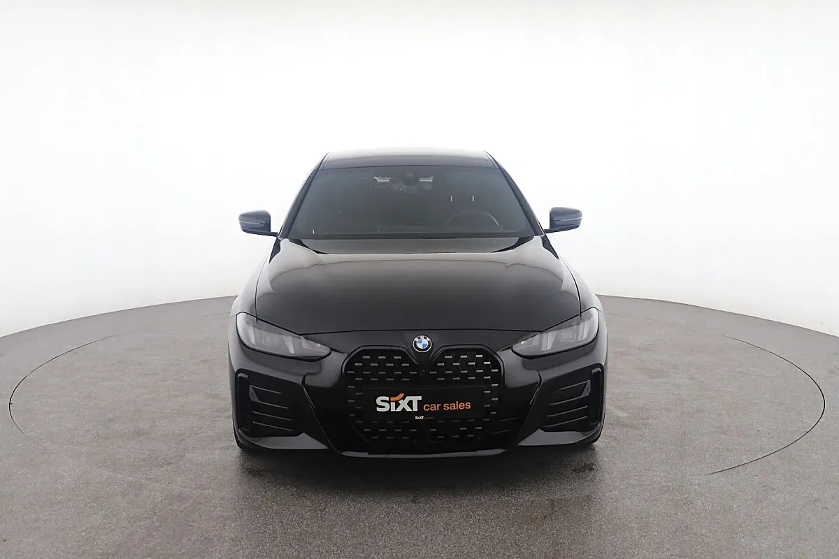 BMW 4 Series 2025 photo 2