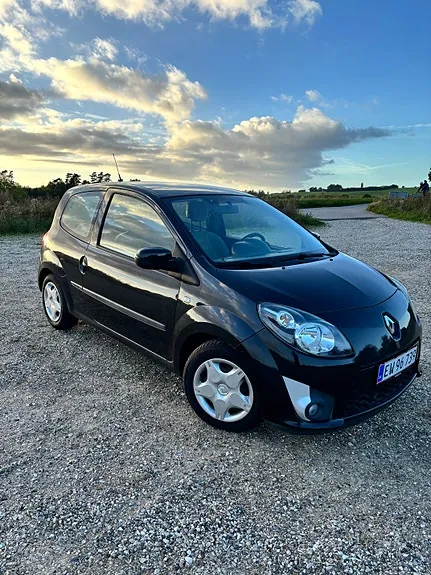 Renault Twingo 2011 photo 2