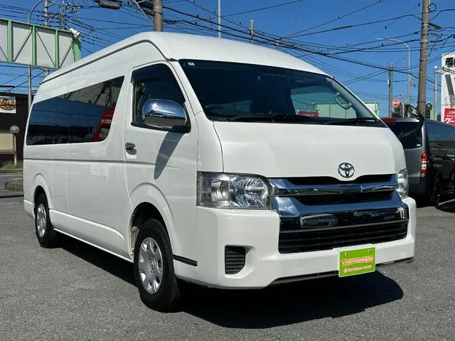 Toyota Hiace Wagon