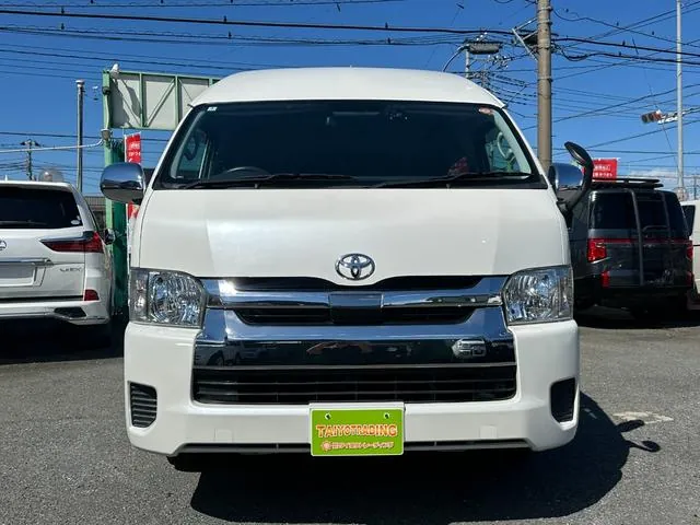 Toyota Hiace Wagon 2020 photo 2