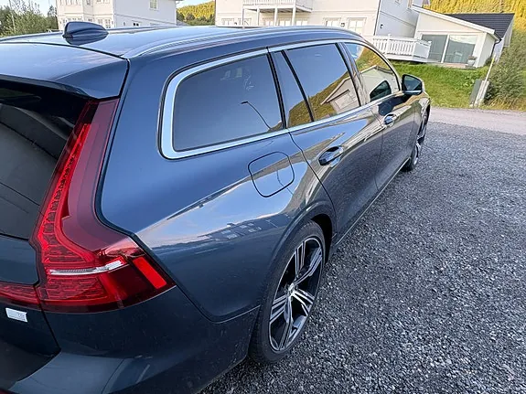 Volvo V60 2021 photo 5