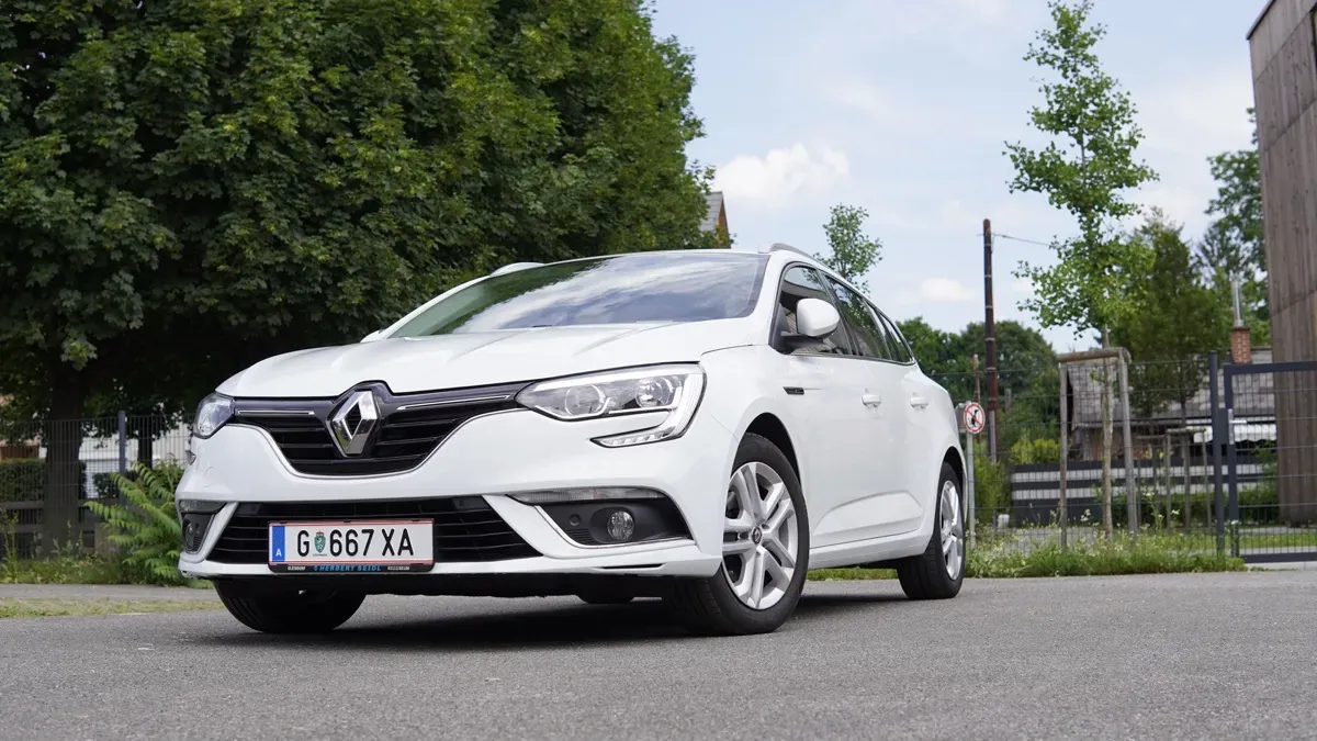 Renault Megane 2018 photo 3