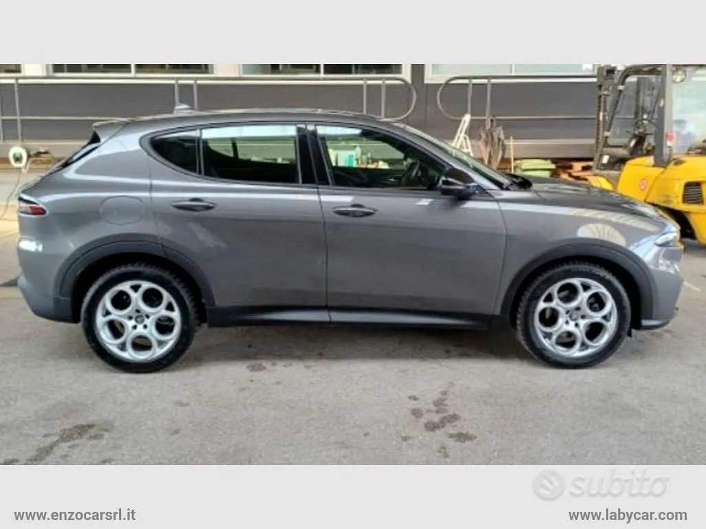 Alfa Romeo Tonale 2023 photo 2