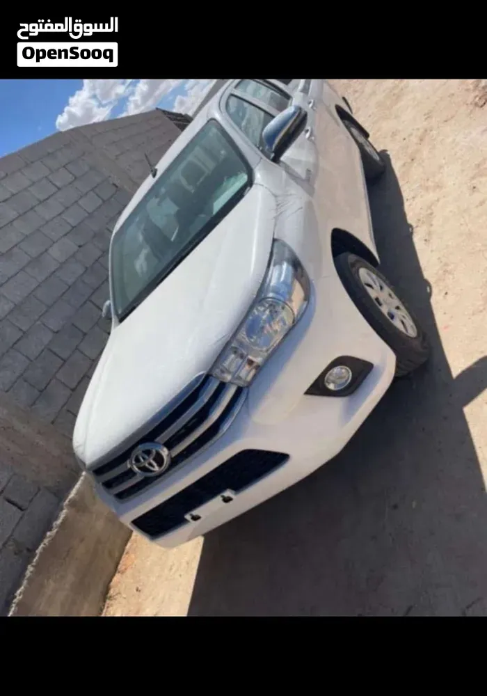 Toyota Hilux 2025 photo 3