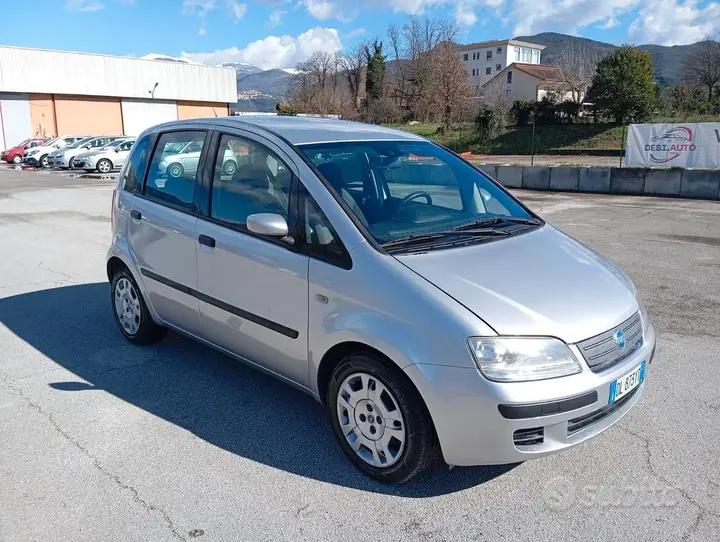 Fiat Idea 2007 photo 2
