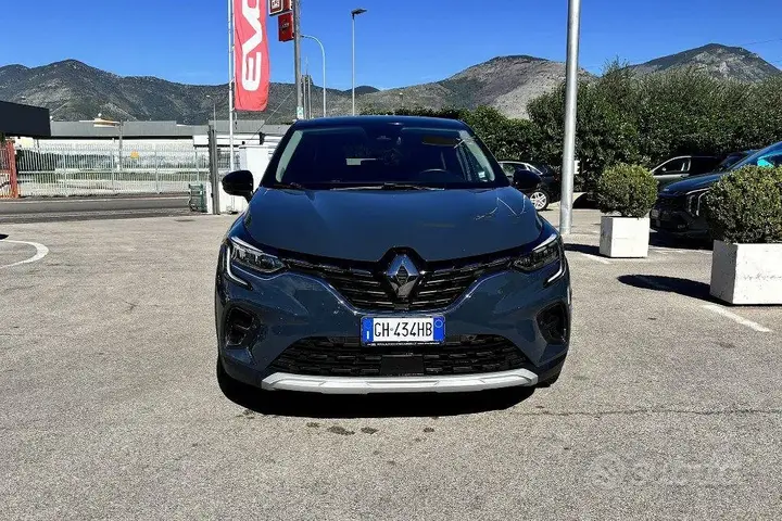 Renault Captur 2022 photo 2