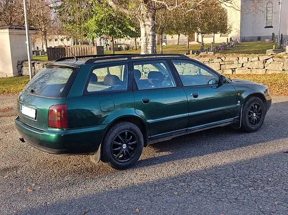 Audi A4 1997 photo 4